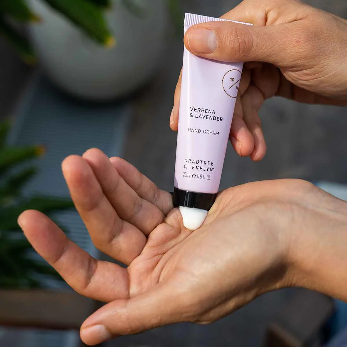 Verbena & Lavender Hand Cream - 25ml - Image 3