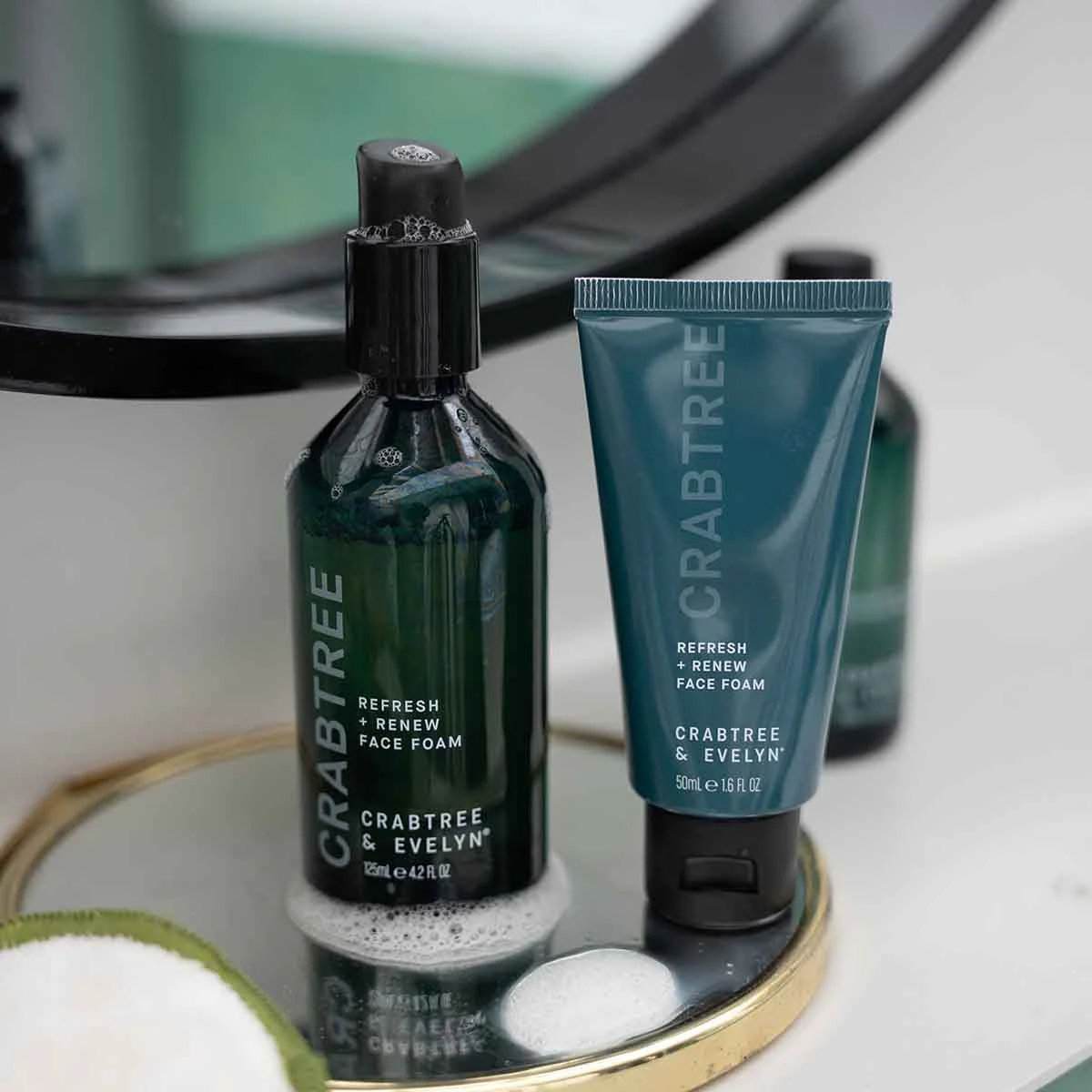 Refresh + Renew Face Foam - 125ml - Image 3
