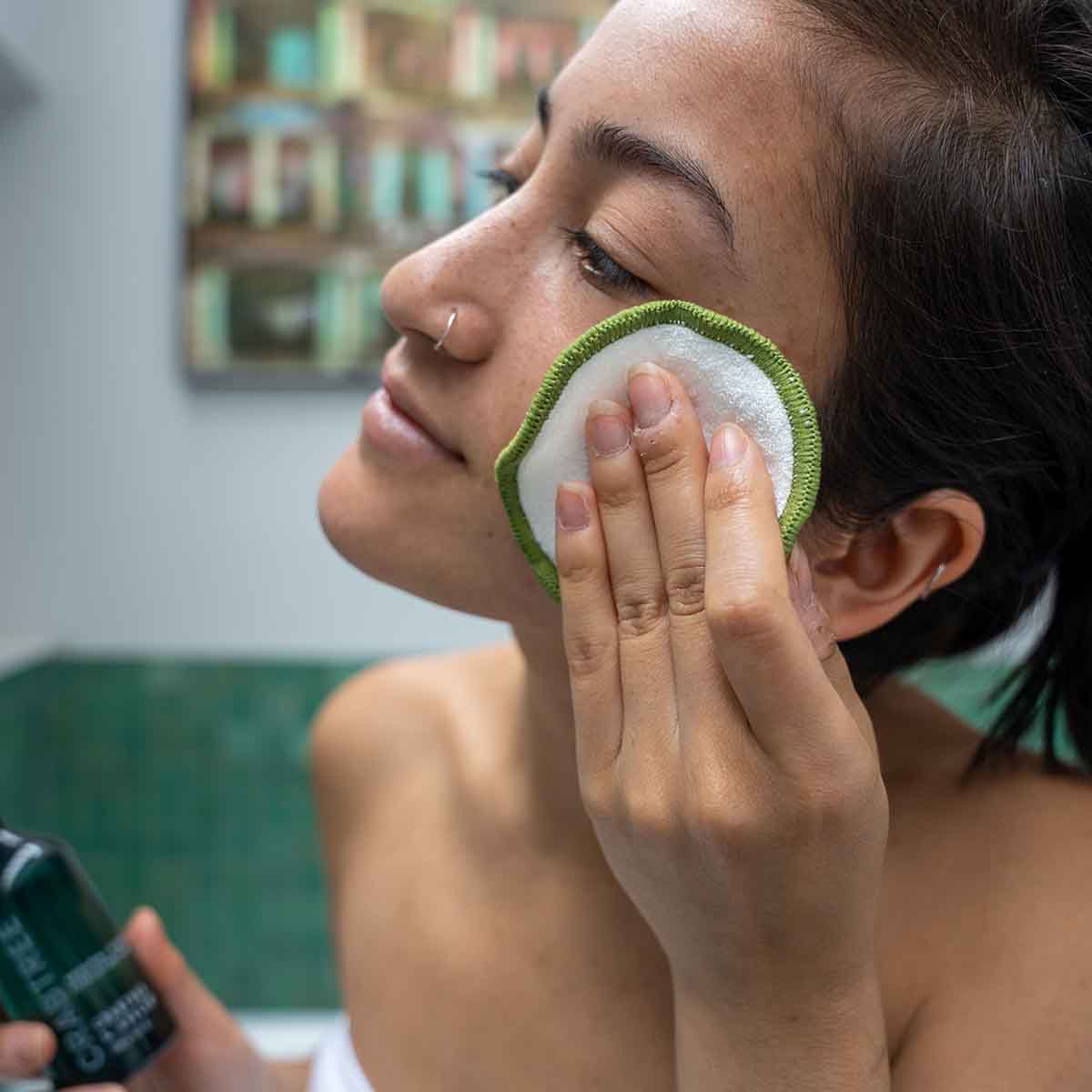 Brighten + Hydrate Exfoliating Tonic - 130ml - Image 4